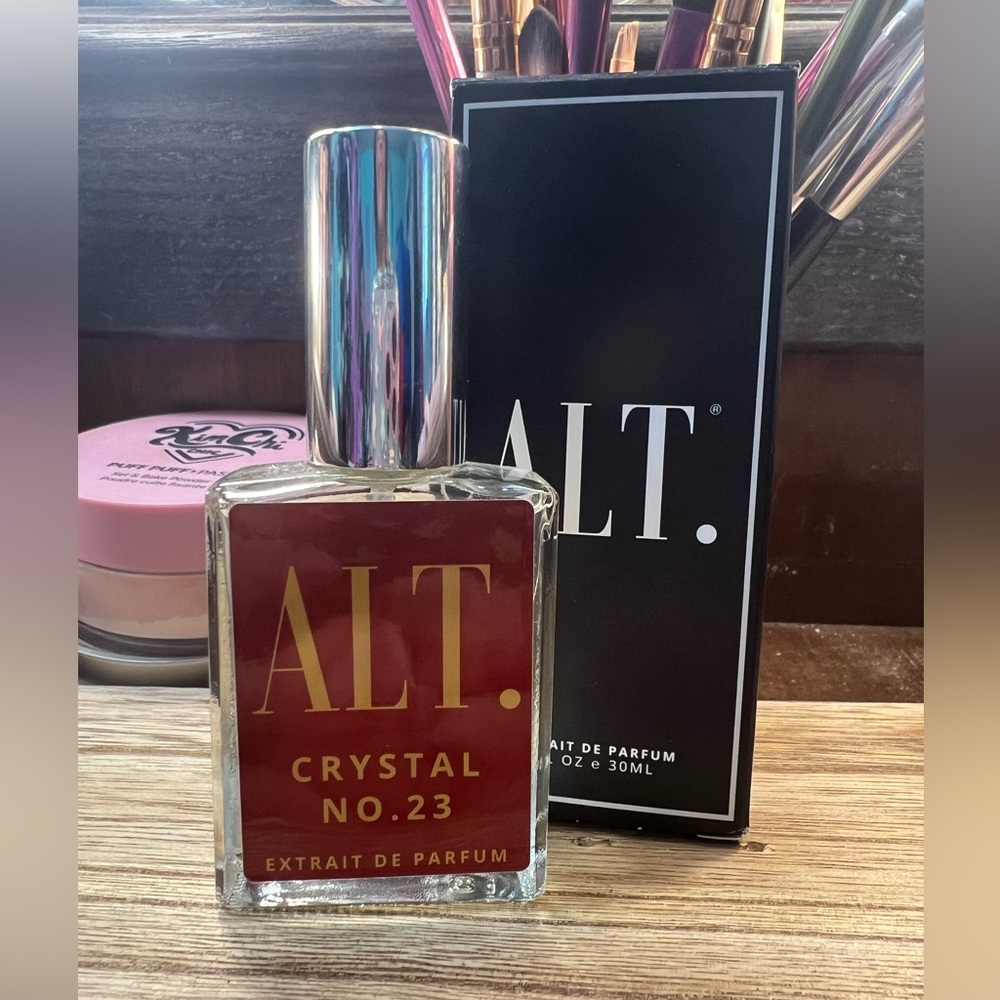 Crystal No. 23 - Alt